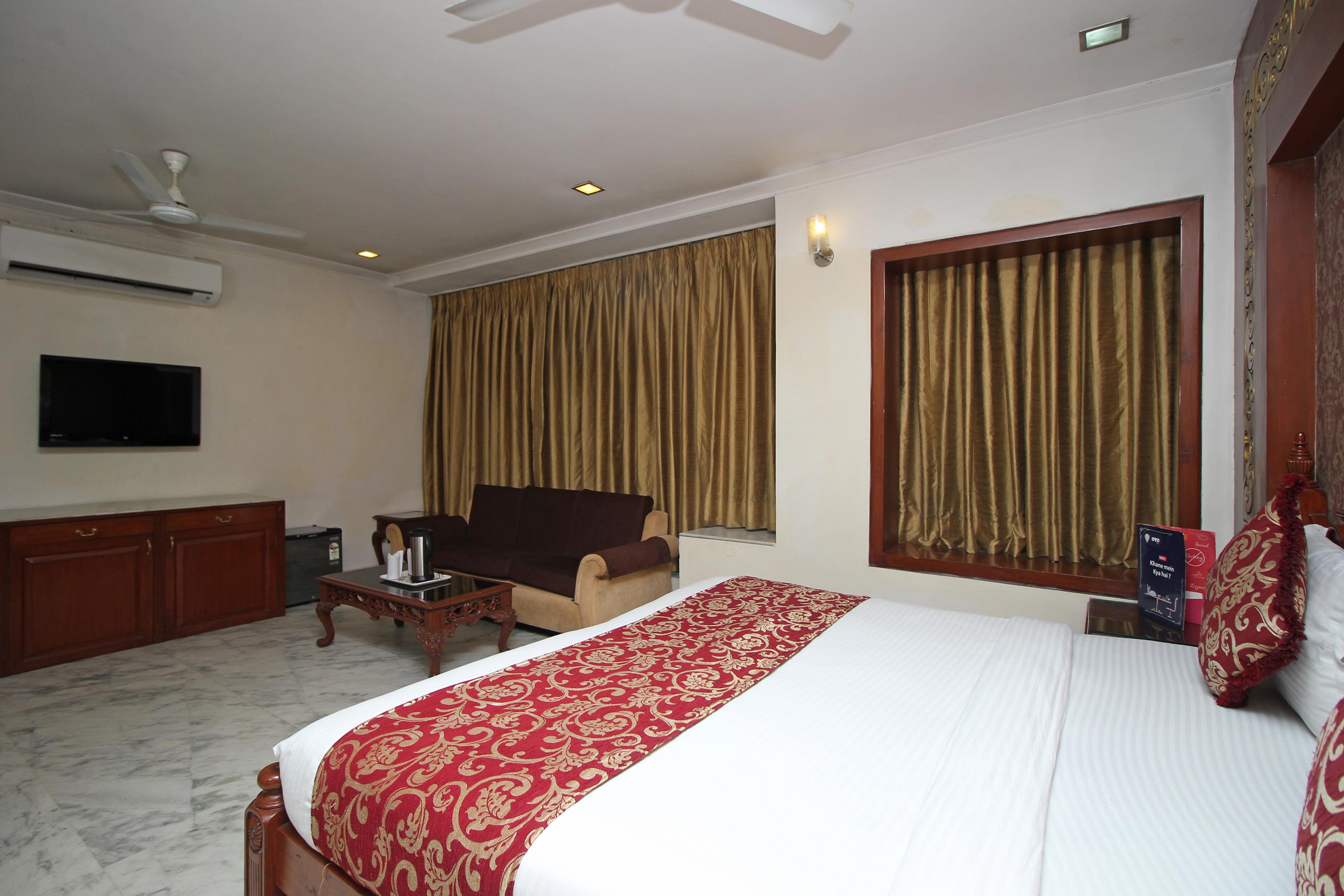 Oyo 5915 Hotel Swagath Nuova Delhi Esterno foto