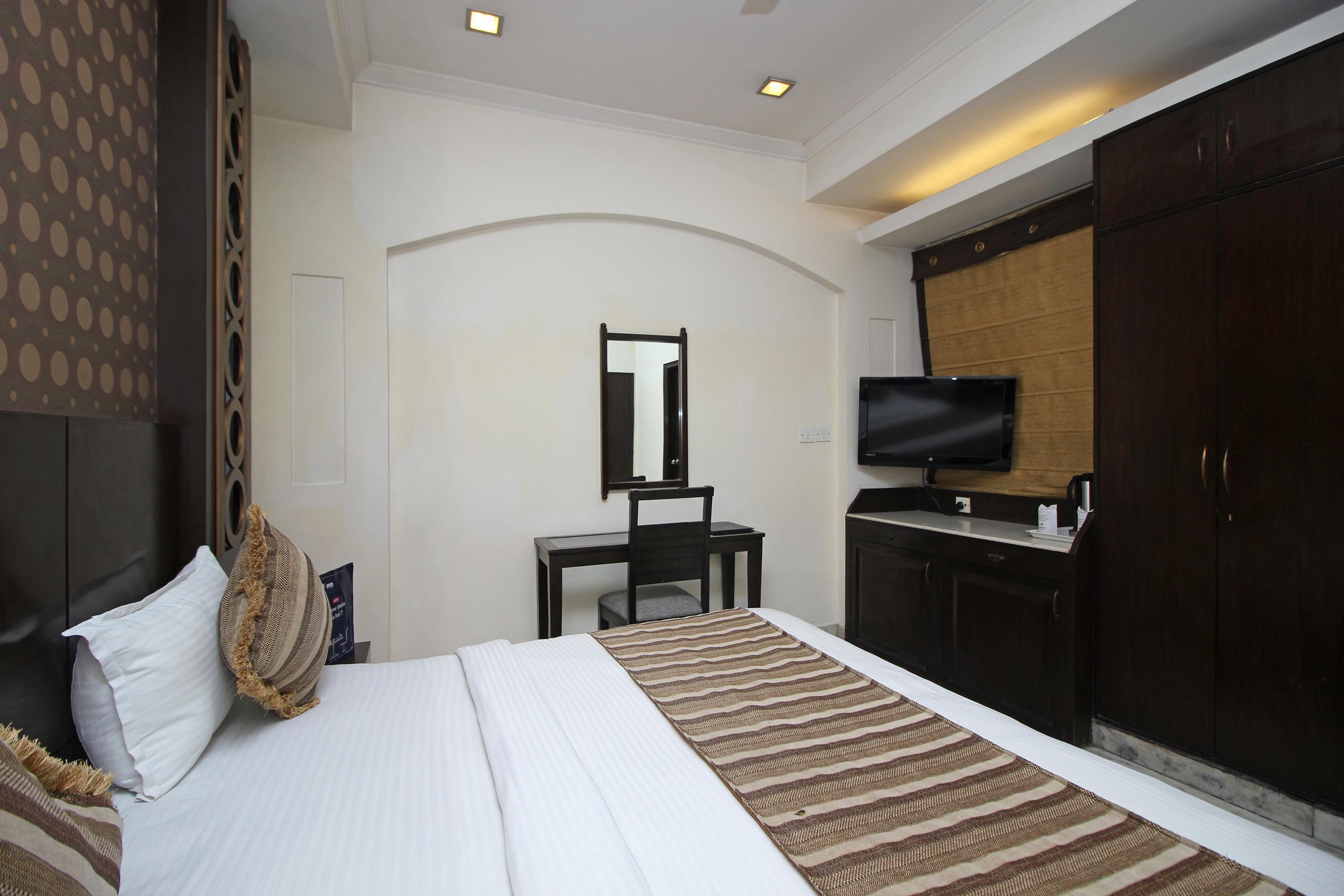 Oyo 5915 Hotel Swagath Nuova Delhi Esterno foto