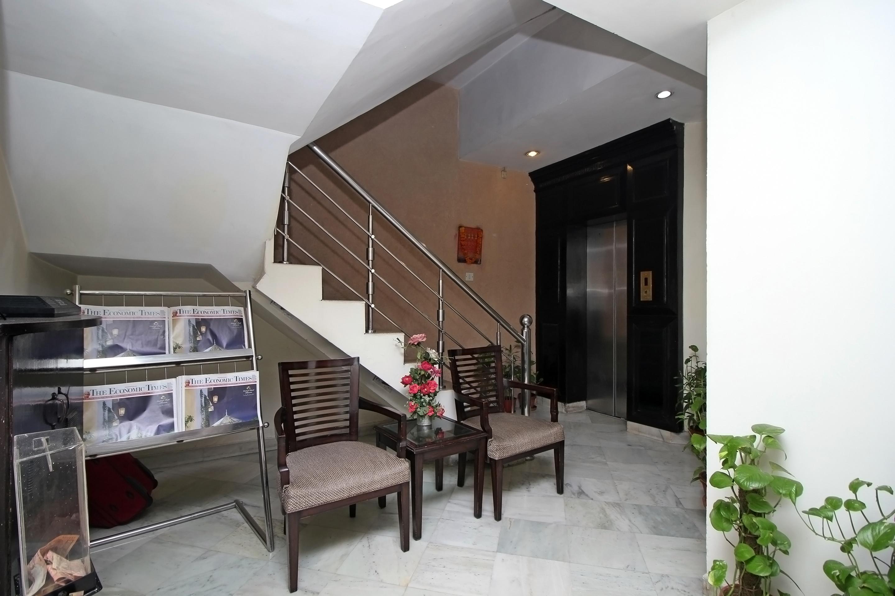 Oyo 5915 Hotel Swagath Nuova Delhi Esterno foto