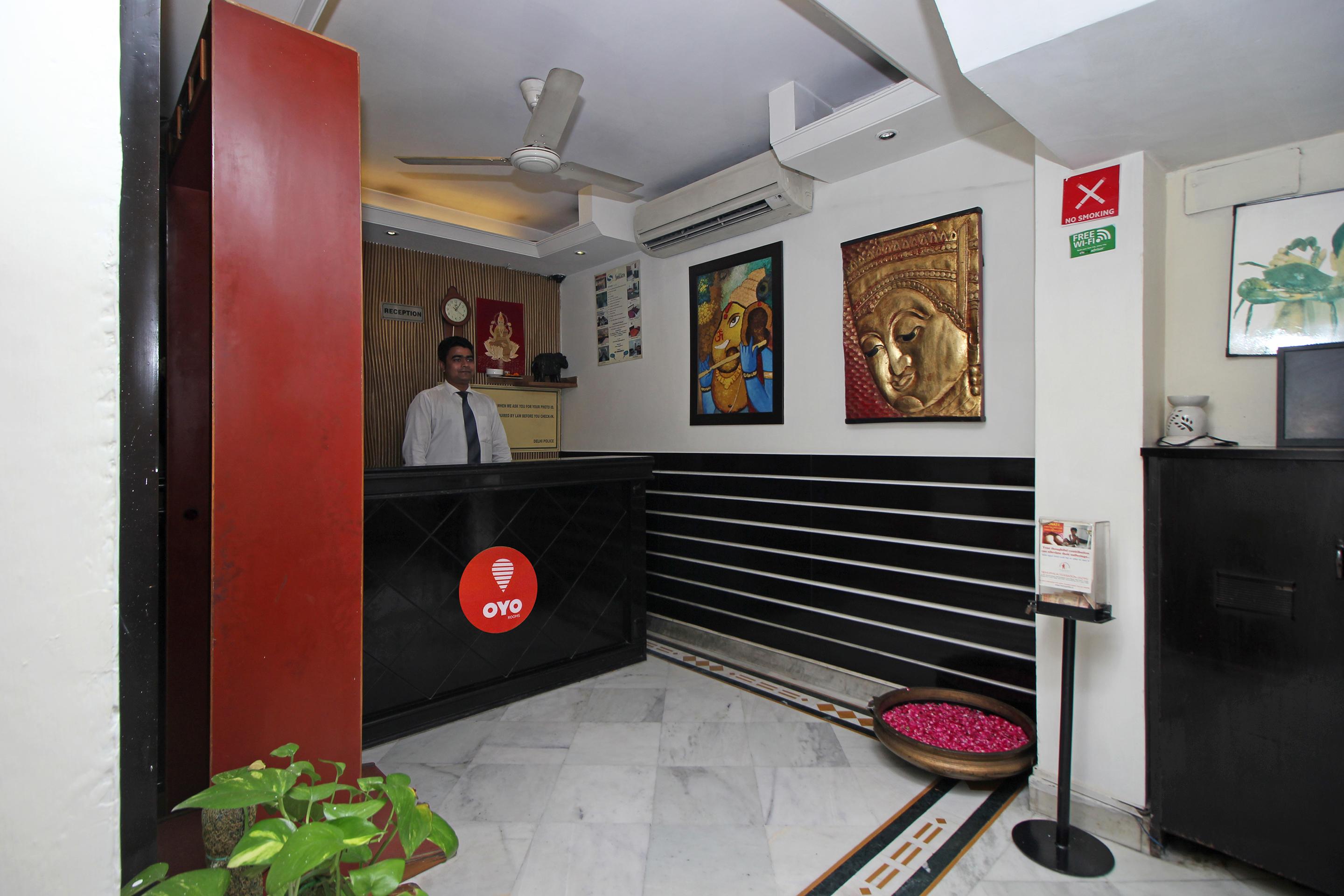 Oyo 5915 Hotel Swagath Nuova Delhi Esterno foto